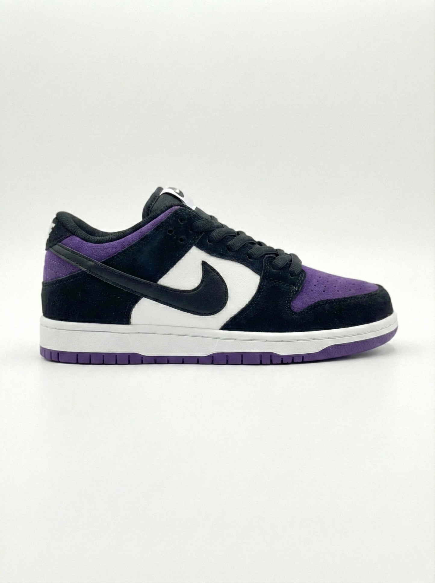 Nike Dunks low "Purple Toe" - Image 1