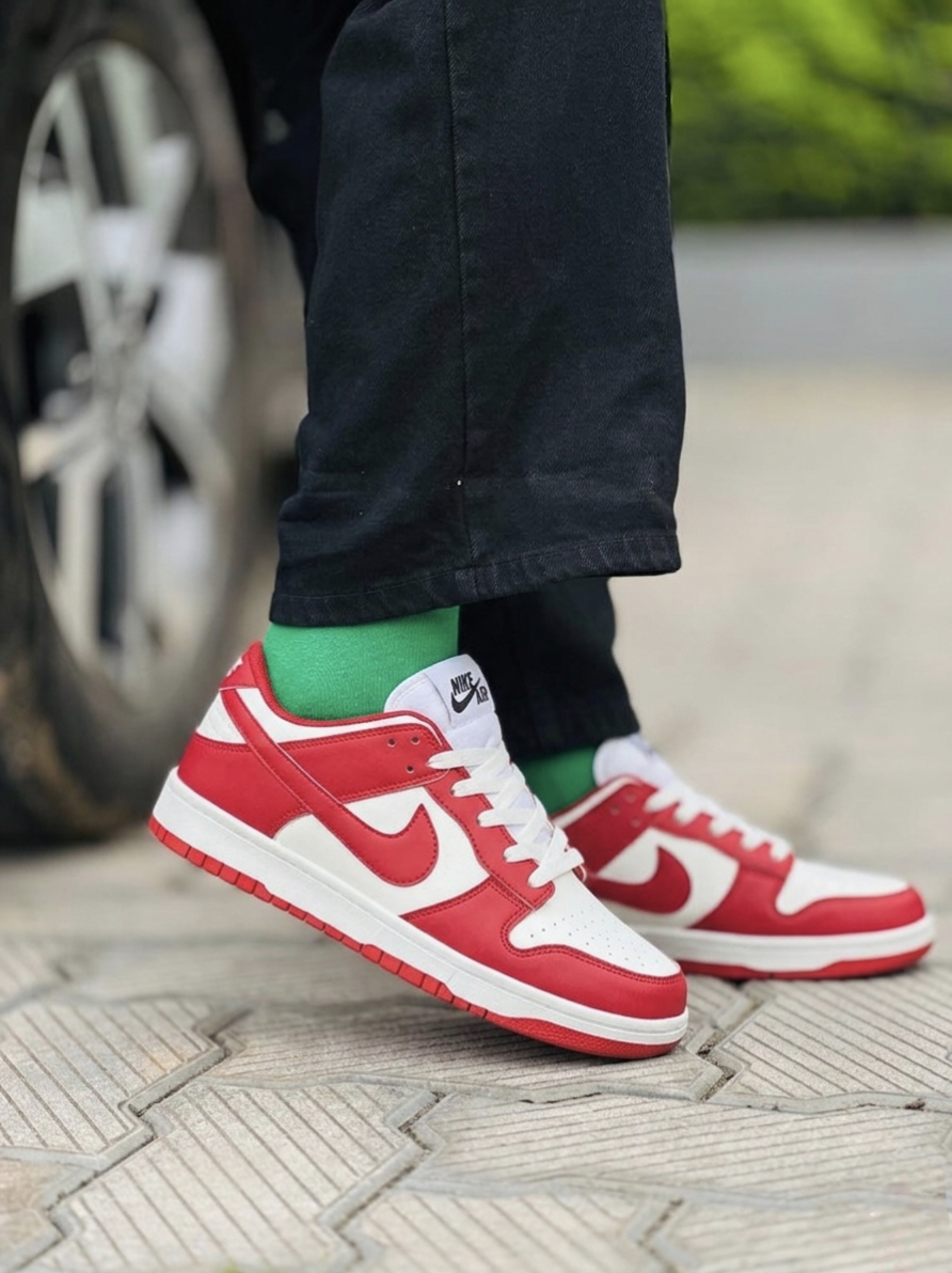 Nike Dunks low "University Red" - Image 3