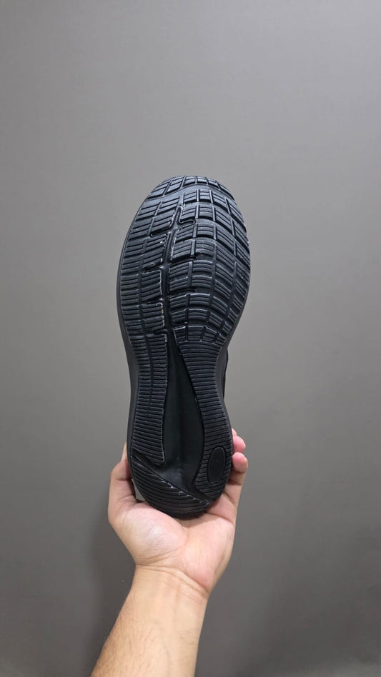 NIKE SHOES - Image 2