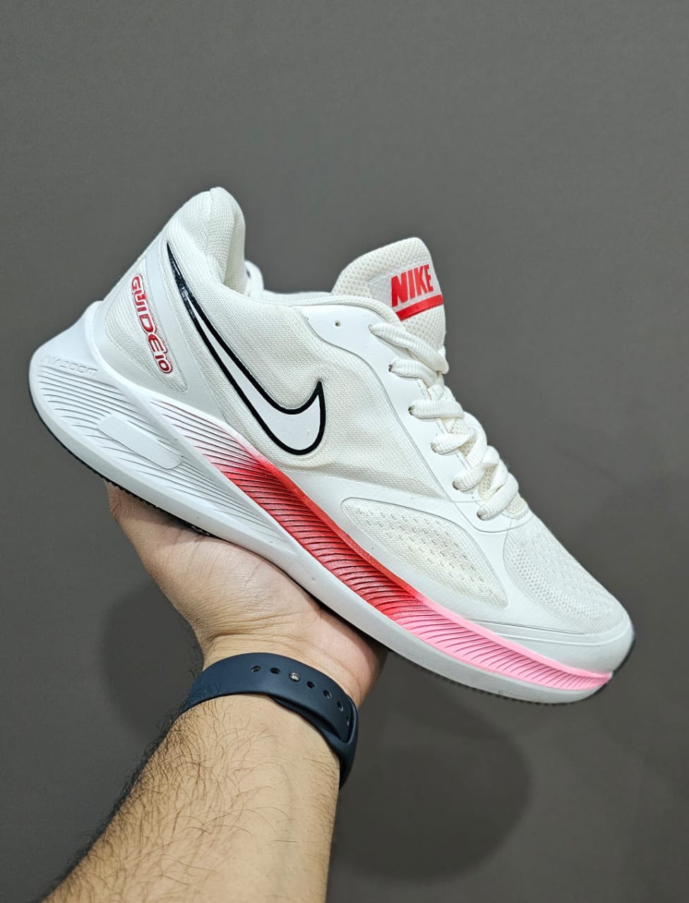 NIKE SHOES - Image 1