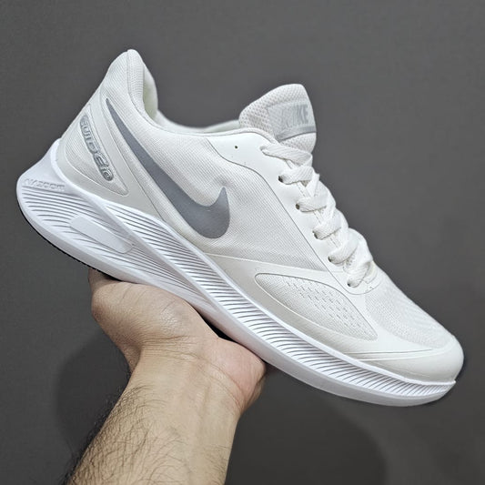 NIKE SHOES - Image 1