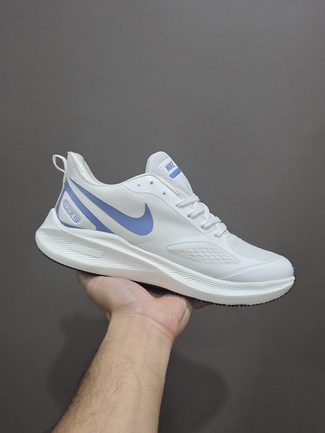 NIKE SHOES - Image 1